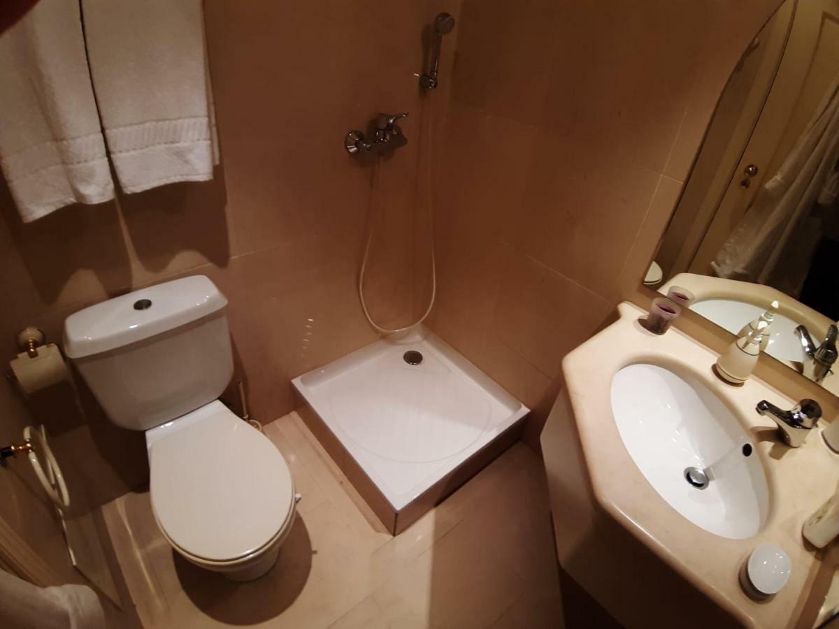 Sweet Room With Bathroom In Lizbona Zewnętrze zdjęcie